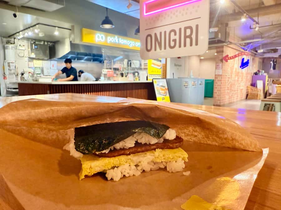 Honolulu: Waikiki Food Tour with Local Guide - What you learn while you eat in Waikiki
