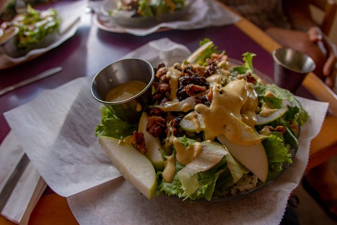 Honolulu's Walking Food Tour - Dessert and bakery stop: where the tour usually lands