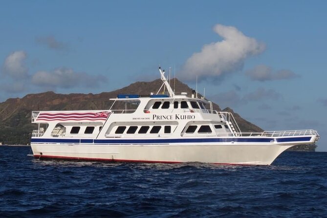 Late Breakfast Cruise in Honolulu - Onboard Comfort: Seating Options, Weather, and Motion Sense