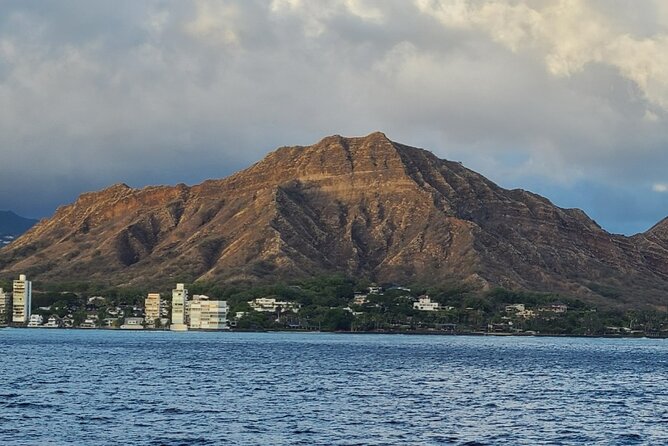 Late Breakfast Cruise in Honolulu - Crew and Service: Friendly Check-In and a Real Hawaiian Tone