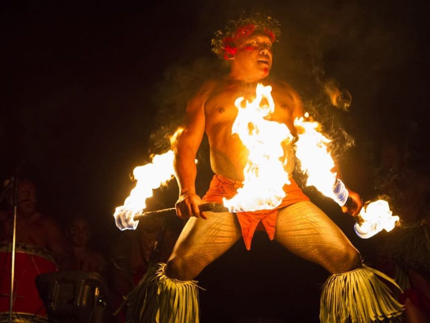 Oahu: Chief's Luau Dinner Show - Who should book this luau, and who might skip it
