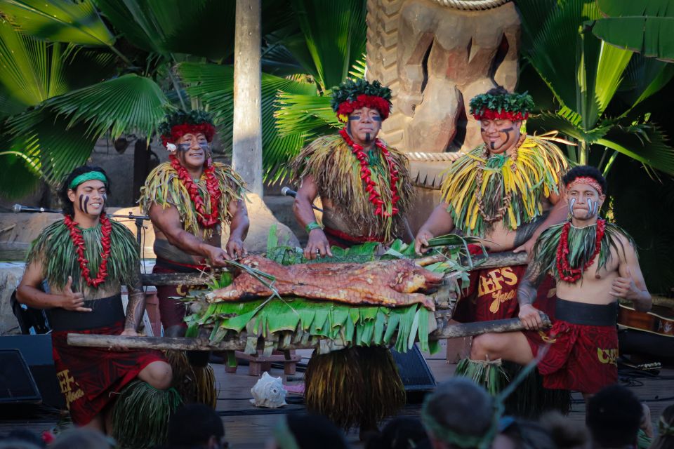Oahu: Chief's Luau Dinner Show - Chief’s Journey through the Polynesian Islands live show