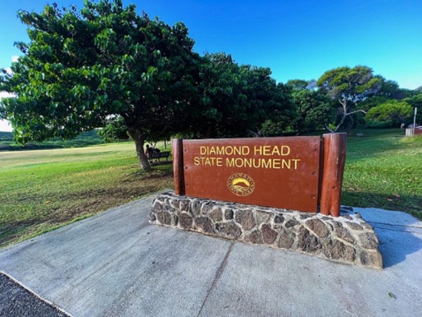 Oahu: Diamond Head Crater Trailhead Transfer & Entry Fee - The Hike Plan: 1.6 Miles Roundtrip and About 105 Minutes