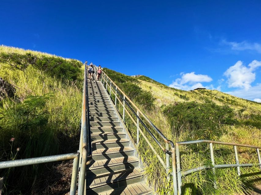 Oahu: Diamond Head Crater Trailhead Transfer & Entry Fee - What You’ll See at the Top: Waikiki, Ocean, and Koolau Views