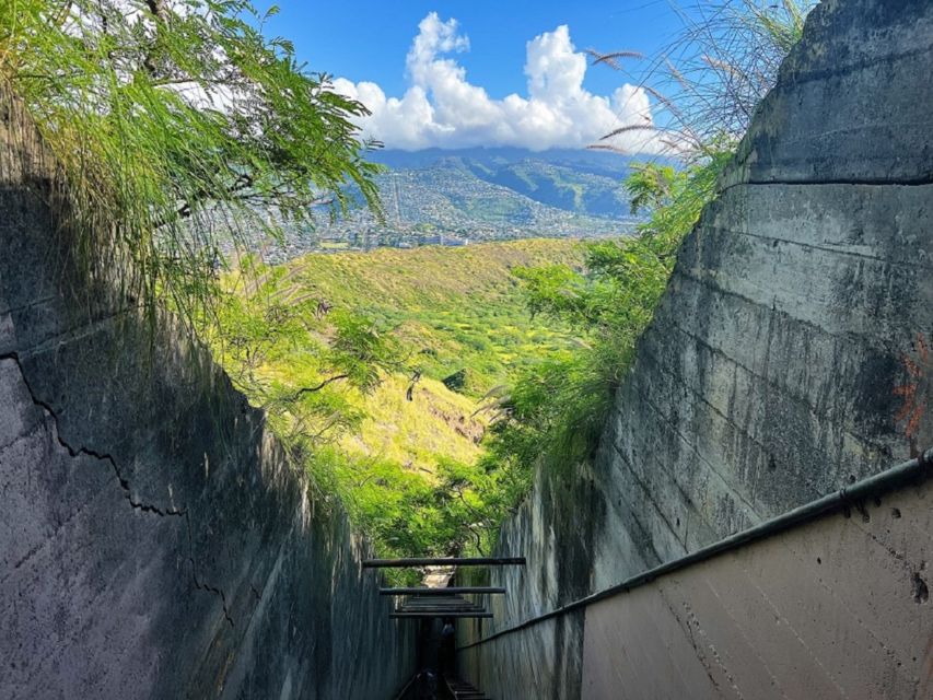 Oahu: Diamond Head Crater Trailhead Transfer & Entry Fee - What to Bring (So Your Day Doesn’t Get Annoying)