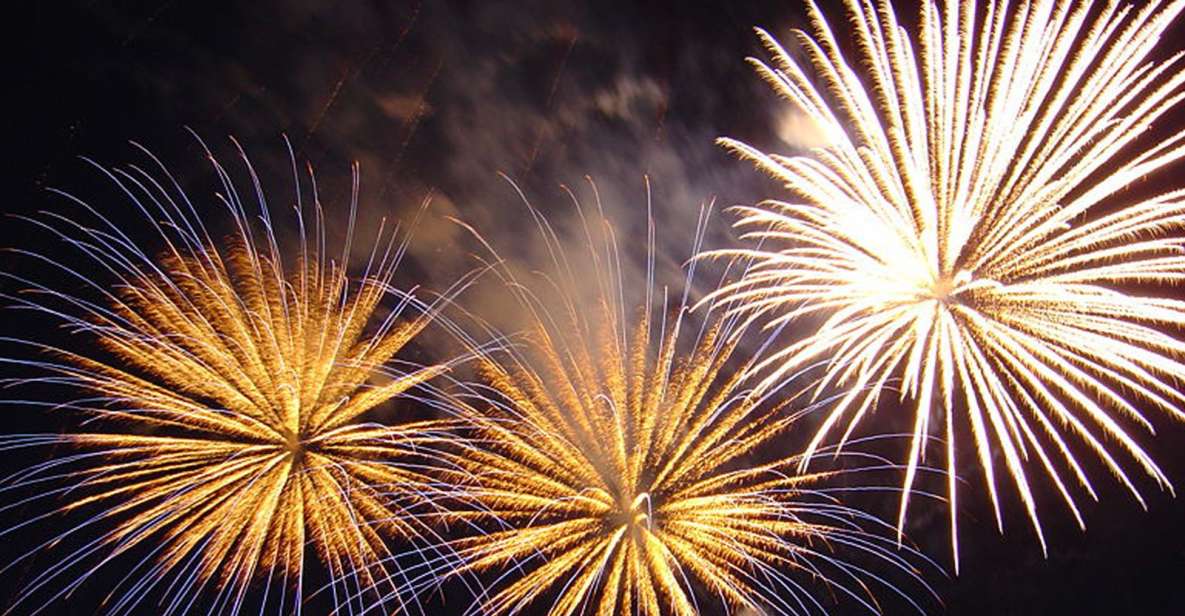 Oahu: Friday Night Fireworks Sail from Hilton Hawaiian Pier - How the 2 Hours Work: Sunset, Dinner, and Fireworks