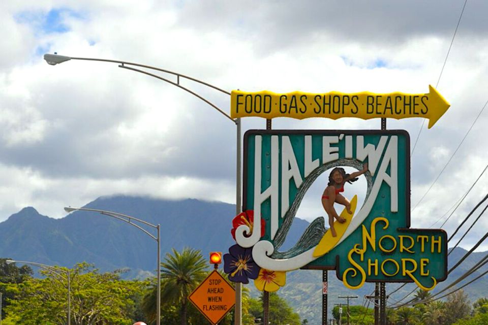 Oahu: Guided Tour of North Shore and Waimea Botanical Garden - Hanauma Bay coastline and the ride back south: views without the stress