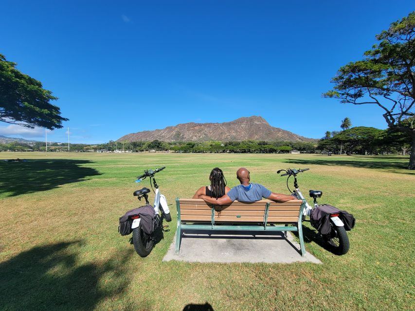 Oahu: Honolulu E-Bike Ride and Diamond Head Hike - Locking Up Bikes and Starting the Diamond Head Hike