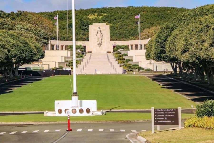 Oahu: Pearl Harbor and Historic Honolulu Half Day - National Cemetery of the Pacific at Punchbowl: why this stop lands