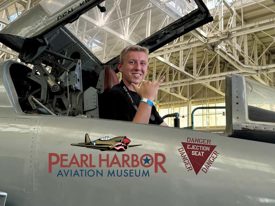 Oahu: Pearl Harbor Aviation Museum Entry Ticket - Key things that make this stop worth planning