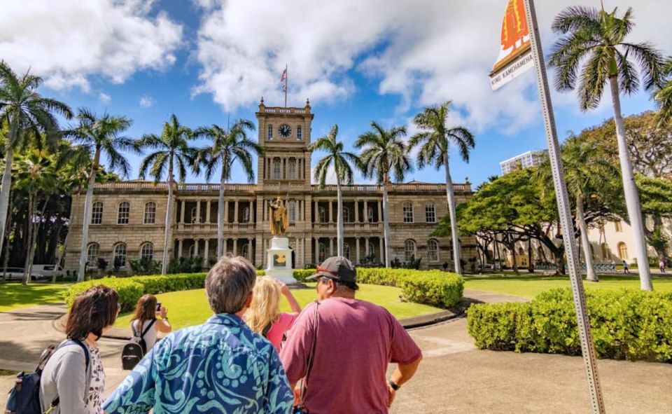 Oahu: Pearl Harbor Battleship Tour - Punchbowl, Cemetery of the Pacific, and the Kamehameha Statue: the Honolulu bookends