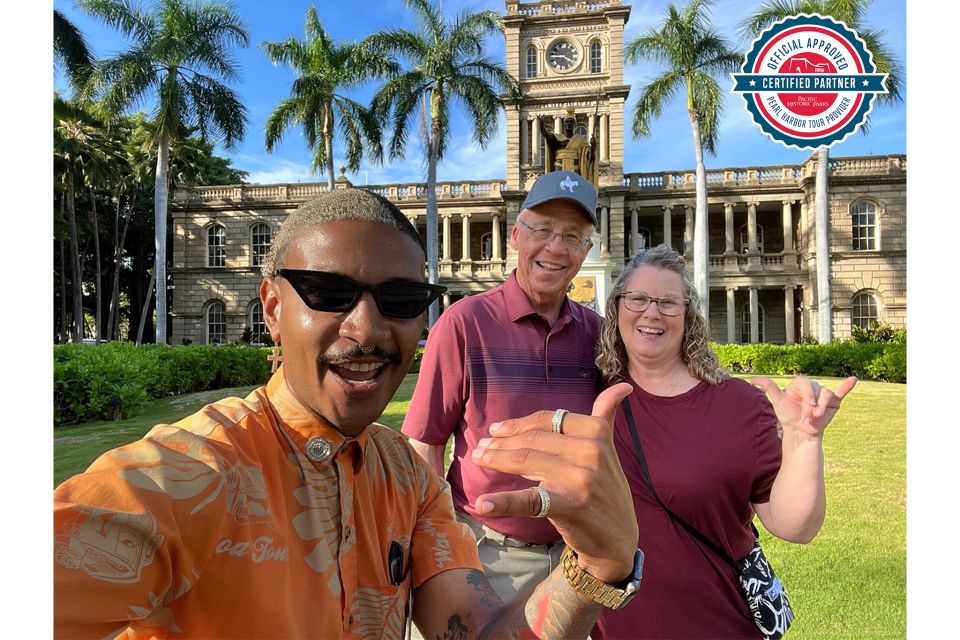 Oahu: Pearl Harbor Tour with USS Arizona Memorial - Waikiki pickup: the day runs on rails