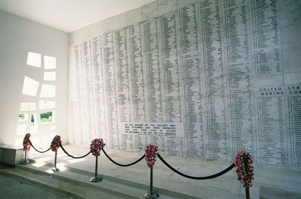 Oahu: Premium Missouri, Arizona & Top of the Tower Tour - Battleship Missouri: docent-led meaning on the decks where WWII ended