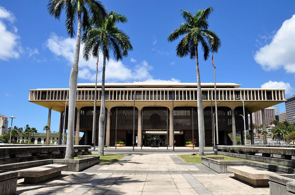 Oahu: Premium Missouri, Arizona & Top of the Tower Tour - Lunch at Restaurant 604: refuel without losing the rhythm
