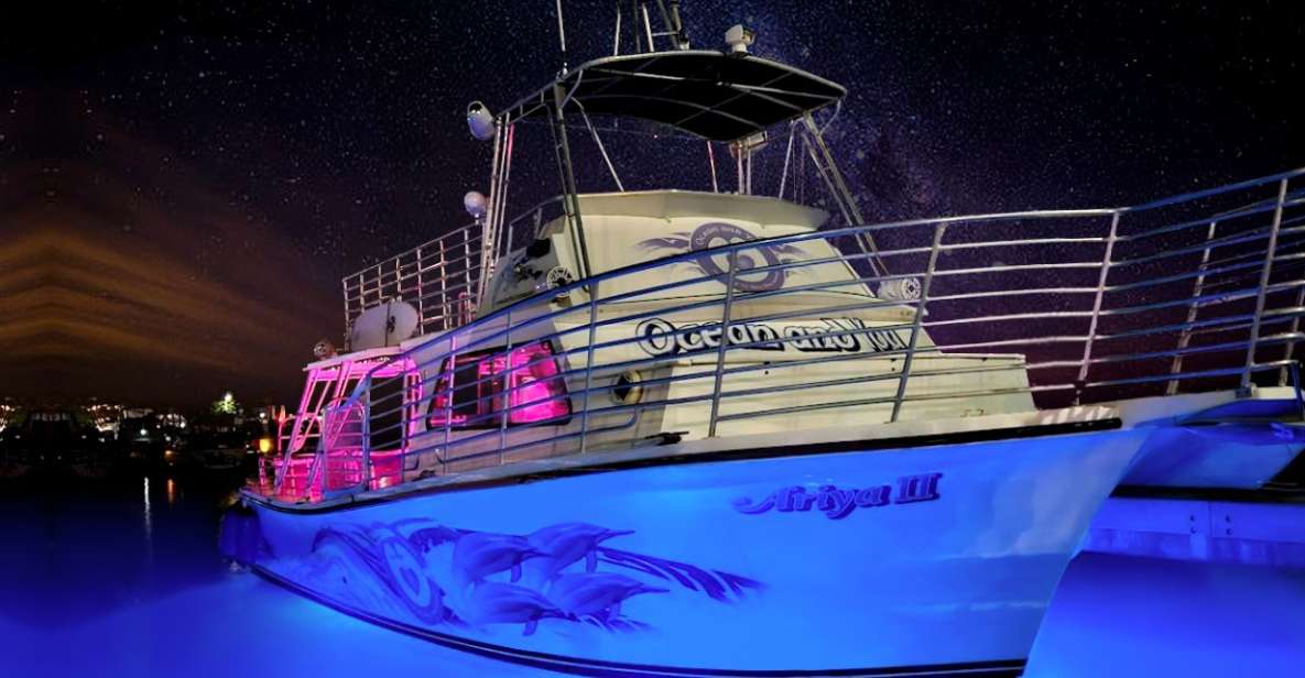 Oahu: Premium Waikiki Sunset Party Cruise with Live DJ - The powerboat setup: two decks built for views and dancing