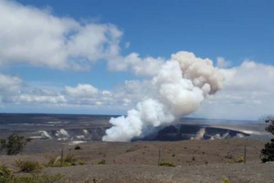 Oahu to Big Island Volcanoes National Park Adventure Tour - Richardson black sand beach and Banyan Tree Drive: the Hilo flavor you don’t expect