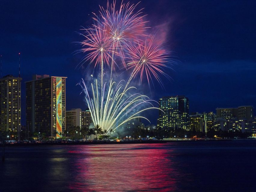 Oahu: Waikiki Fireworks Boat Cruise from Oahu - Ala Moana to Diamond Head: The Scenic Build-Up Before the Main Event