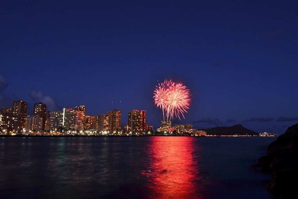 Oahu: Waikiki Friday Night Fireworks Catamaran (Wahine Koa) - Key things to know before you go