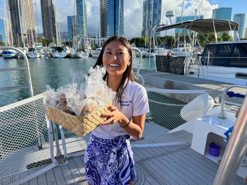 Oahu: Waikiki Whale Watching Tour-Donut and Coffee Included - Seasonality: When You Should Go (And How to Reduce Risk)