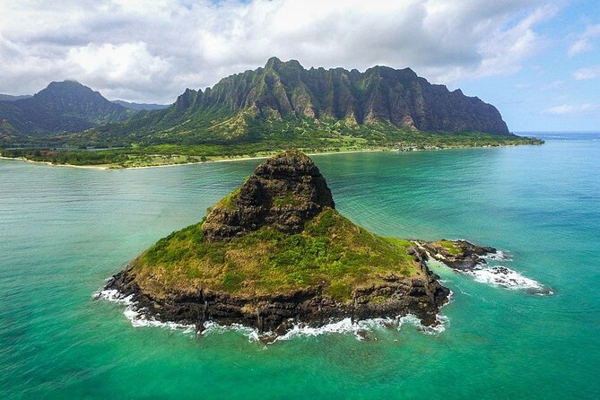 Oahu's Cheapest Circle Island Tour - Macadamia Nut Farm outlet: free samples and China Man’s Hat views