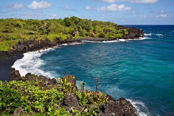 One Day Heavenly Hana Tour: Island Hopping from Oahu to Maui - Kaumahina State Wayside Park: windward ocean views first