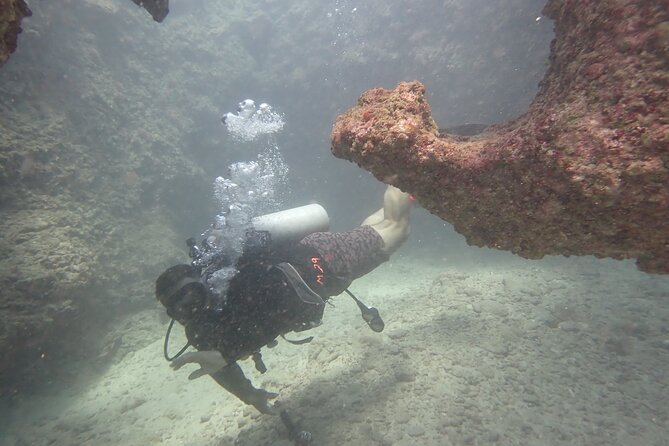 Open Water Scuba Certification - Days 1 and 2 on the first weekend: from beach skills to ocean practice