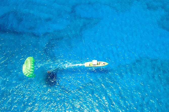 Parasailing on Maunalua Bay- Oahu's off Waikiki Playground - Photos and GoPro videos: how to decide without regret