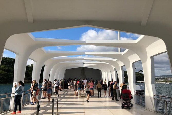 Passport to Pearl Harbor "Private" - Oahu’s royal residence and Punchbowl Crater: where the day widens