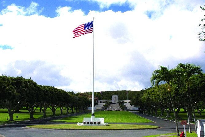 Pearl Harbor and Honolulu City Tour - How the 5-Hour Day Flows: Pearl Harbor First, City Second