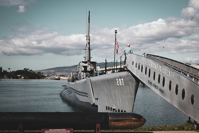 Pearl Harbor Arizona Memorial - A Small-Group Pearl Harbor Day That Starts Around 10:00