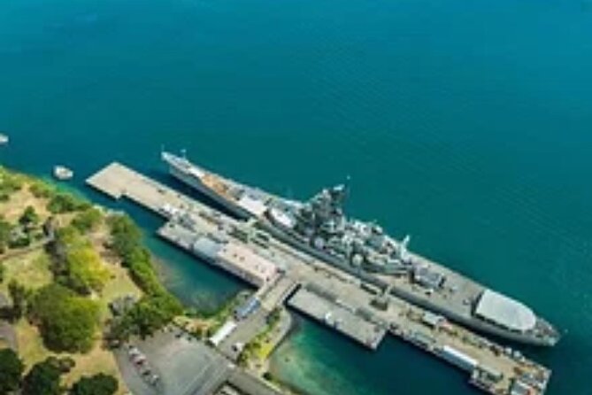 Pearl Harbor Arizona & Missouri tour from HNL Airport - Battleship Missouri Memorial: walking the surrender deck and the big guns