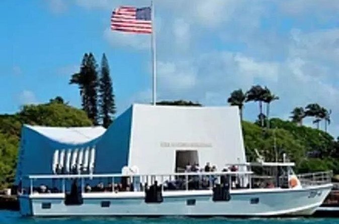 Pearl Harbor Arizona & Missouri tour from HNL Airport - What to plan for during the day (and how to stay comfortable)