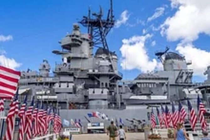 Pearl Harbor Arizona & Missouri tour from HNL Airport - Who should book this Pearl Harbor Arizona and Missouri tour?