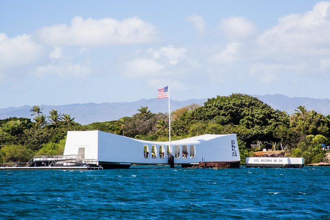 Pearl Harbor Official Deluxe Multimedia and VR Tour Combo - Stop 2: USS Arizona Memorial viewing and the big boat-ticket catch