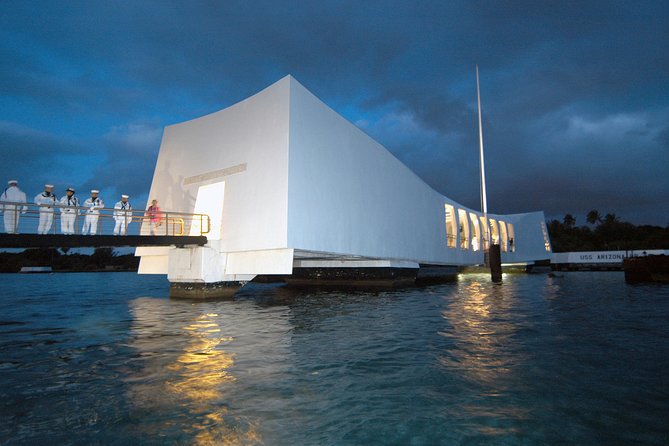 Pearl Harbor Tour Arizona Memorial and USS Bowfin - Pearl Harbor, With Time on Your Side (Waikiki to Memorial)