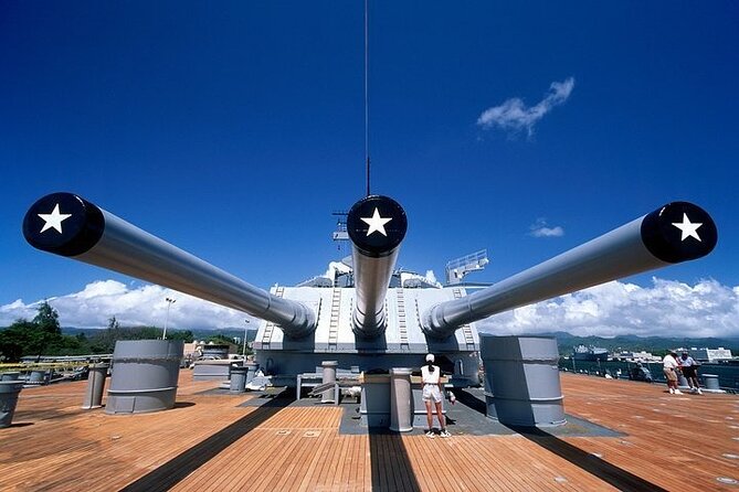 Pearl Harbor Tour with USS Arizona & Missouri Battleship - Punchbowl Crater: a reflective Honolulu stop