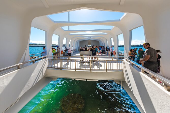 Pearl Harbor USS Arizona & Bowfin Submarine - Why this Waikiki pickup tour makes sense