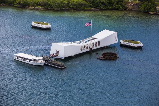 Pearl Harbor USS Arizona & Bowfin Submarine - Who should book this tour, and who might want another plan