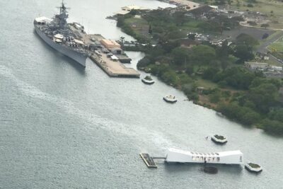 Pearl Harbor & USS Arizona Small-Group Tour [Early Access] - Downtown Honolulu history stops: Aloha Tower to Iolani Palace