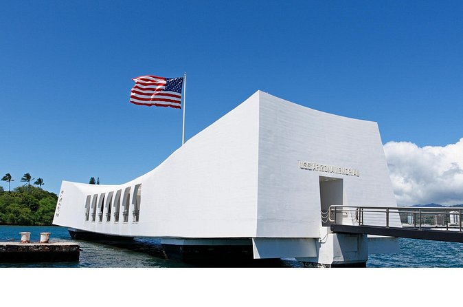 Pearl Harbor with USS Arizona and Hawaiian Kingdom History Tour - Hawaii State Capitol and Mission Houses Museum: Modern Power Meets Early Cultural Contact
