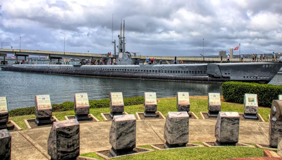 Pearl Harbor's #1 Private VIP Tour -"The Arizona Memorial" - Honolulu to the Visitors Center: getting oriented fast