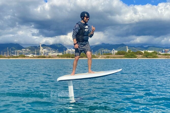 Premium eFoil Lesson near Waikiki - Ground school and the simulator: learning control before you’re flying