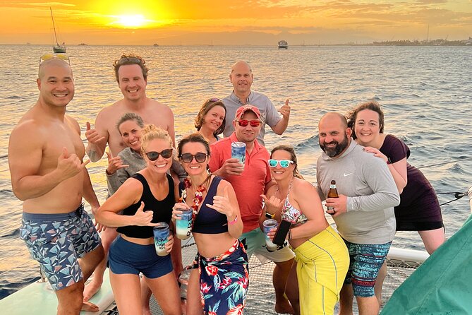 Private Catamaran Sunset Sail in Waikiki - Boat Comfort and Amenities: What’s Included Actually Helps