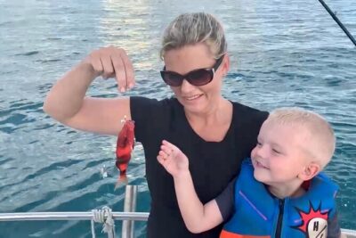 Private Fishing Charter for Family and Friends in Honolulu - The views roll by: Diamond Head, Waikiki, and Honolulu