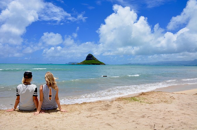 Private Oahu Van Tour - Nu‘uanu Pali Lookout: Windy East-Side Views and a Historic Site