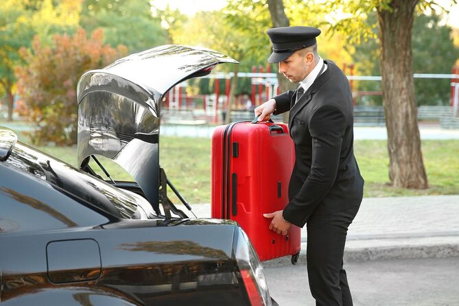 Private One-way Airport Transfer Honolulu Airport To Honolulu - Price and value: why $68.86 can be worth it