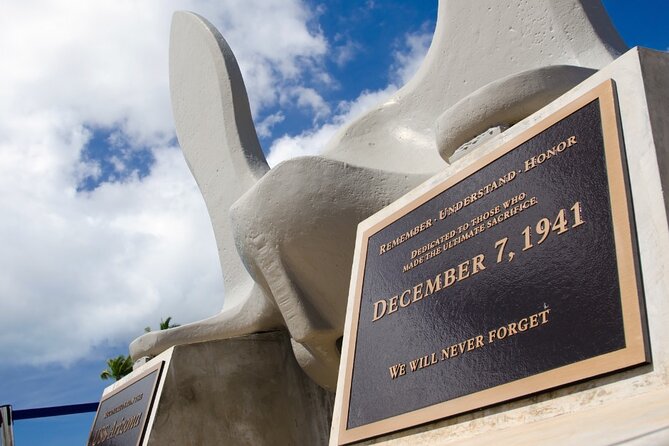 PRIVATE Pearl Harbor: Arizona Memorial, Missouri Ship & City Tour - Downtown Honolulu pass-bys: Iolani Palace and King Kamehameha without added stops