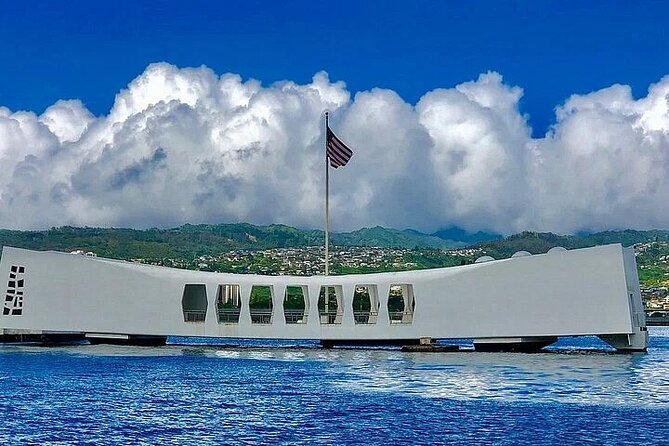 Private Pearl Harbor USS Arizona Memorial - After the memorial: cemetery grounds and a downtown historical drive-by