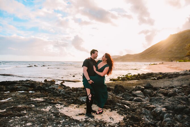 Private Professional Vacation Photoshoot in Honolulu - Family-friendly posing (and why patience matters)