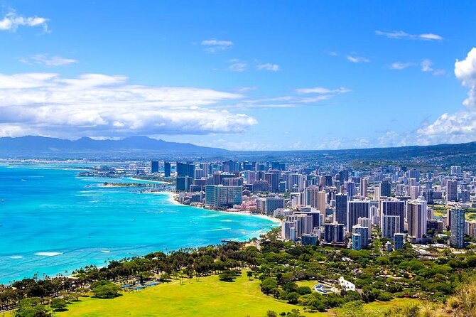 Private Transfer: Honolulu Airport HNL to Honolulu in Luxury SUV - Price and Value: $149.78 Per Person, Private SUV Included